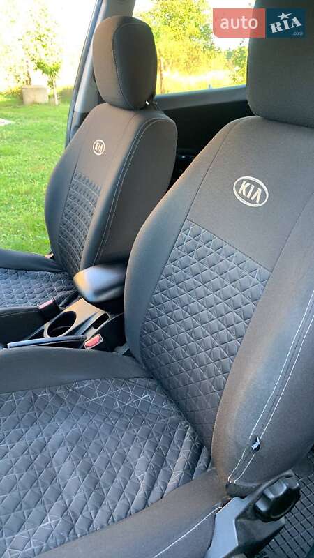 Универсал Kia Ceed 2010 в Долине