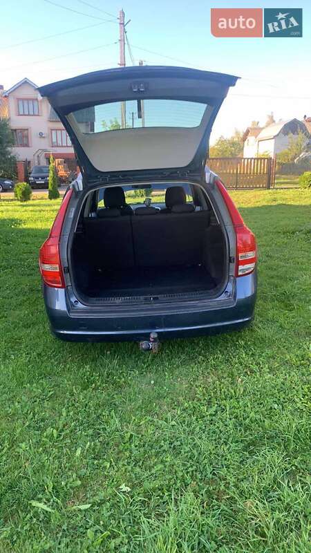 Универсал Kia Ceed 2010 в Долине