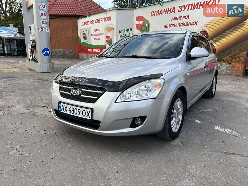 Хэтчбек Kia Ceed 2008 в Харькове