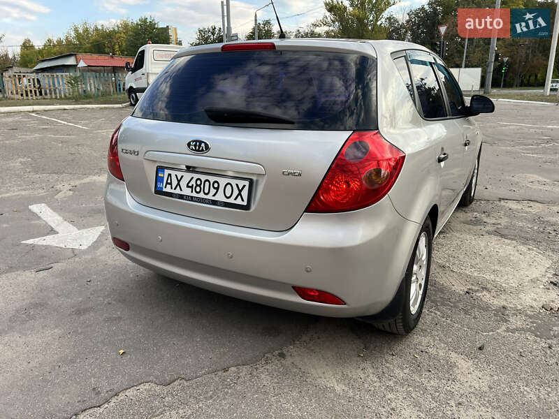 Хэтчбек Kia Ceed 2008 в Харькове
