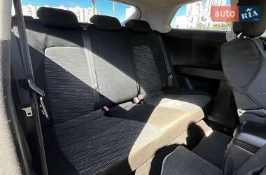 Хэтчбек Kia Ceed 2008 в 