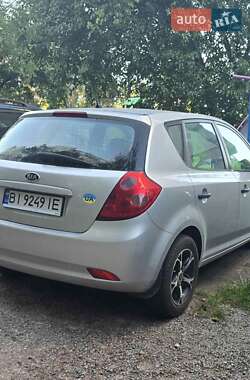 Хэтчбек Kia Ceed 2008 в Кременчуге