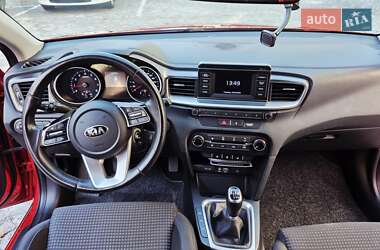 Хэтчбек Kia Ceed 2019 в 