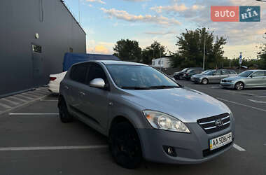 Хетчбек Kia Ceed 2007 в 