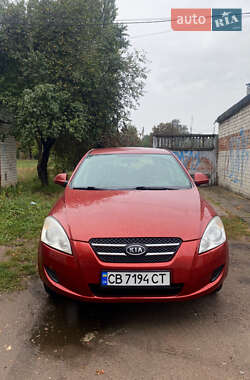 Хетчбек Kia Ceed 2008 в Чернігові
