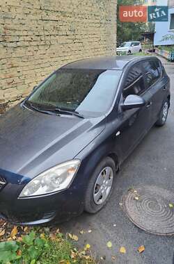 Хетчбек Kia Ceed 2008 в Чернігові