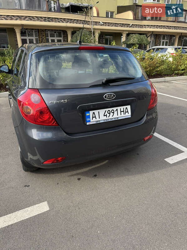 Хэтчбек Kia Ceed 2009 в Киеве