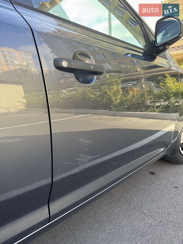 Хэтчбек Kia Ceed 2009 в Киеве