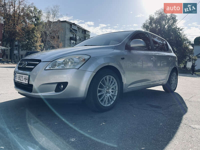 Хэтчбек Kia Ceed 2007 в Полтаве