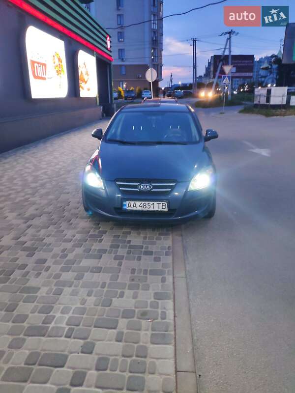 Хэтчбек Kia Ceed 2007 в Киеве