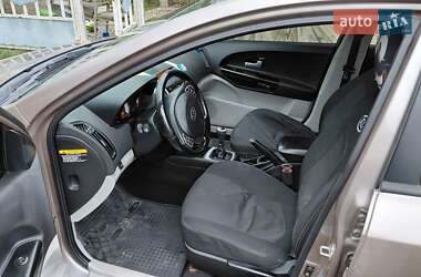 Хэтчбек Kia Ceed 2007 в 
