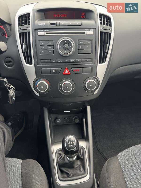 Універсал Kia Ceed 2011 в Луцьку