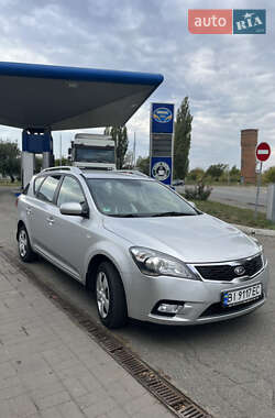 Универсал Kia Ceed 2011 в Полтаве