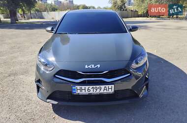 Хетчбек Kia Ceed 2023 в Кам'янському