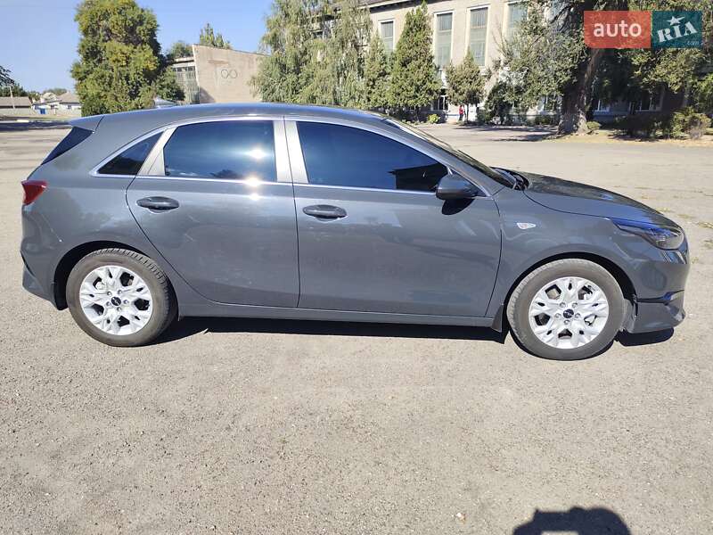 Хэтчбек Kia Ceed 2023 в Каменском фото 4 Хэтчбек Kia Ceed 2023 в Каменском