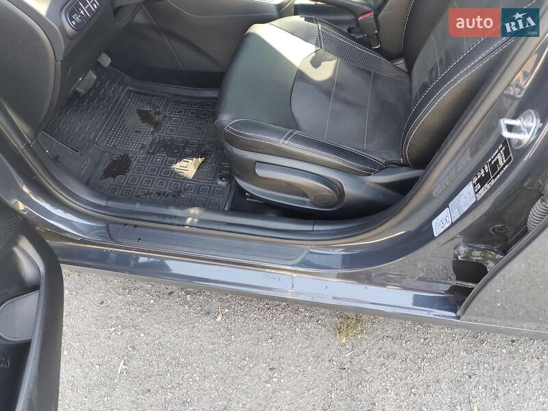 Хэтчбек Kia Ceed 2023 в Каменском фото 10 Хэтчбек Kia Ceed 2023 в Каменском