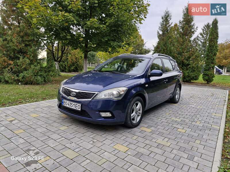 Универсал Kia Ceed 2010 в Тернополе