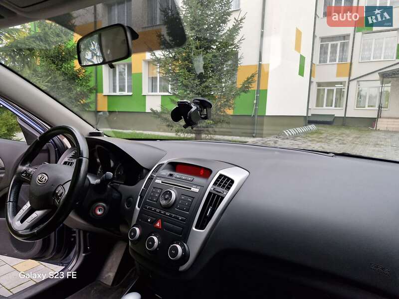Универсал Kia Ceed 2010 в Тернополе