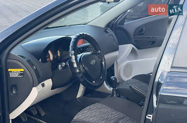 Хетчбек Kia Ceed 2008 в  фото 14 Хетчбек Kia Ceed 2008 в
