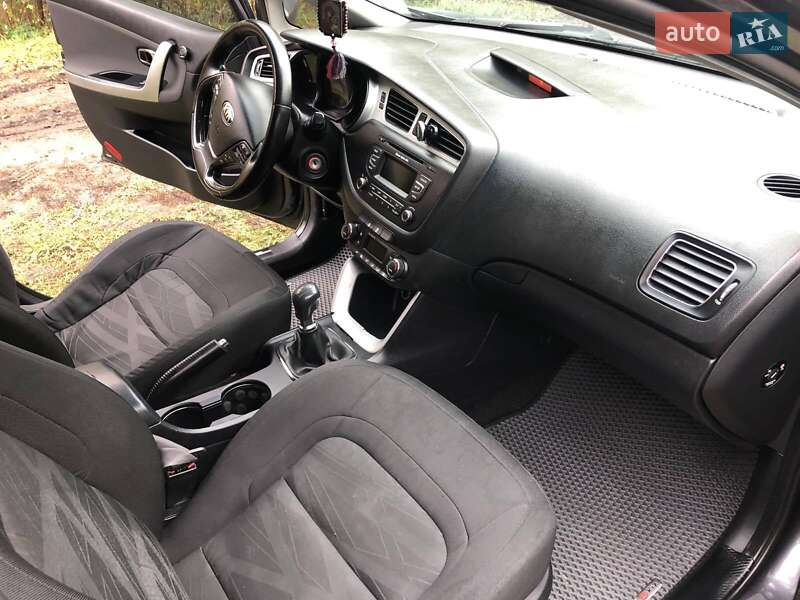 Универсал Kia Ceed 2012 в Новгород-Северском