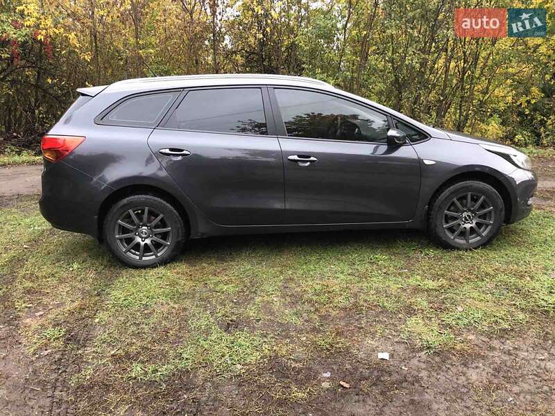 Универсал Kia Ceed 2012 в Новгород-Северском