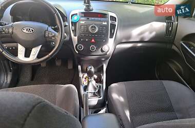 Універсал Kia Ceed 2010 в  фото 9 Універсал Kia Ceed 2010 в