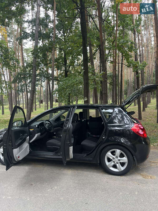 Хетчбек Kia Ceed 2008 в Софіївській Борщагівці