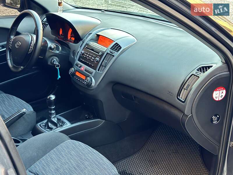 Універсал Kia Ceed 2008 в Миколаєві фото 29 Універсал Kia Ceed 2008 в Миколаєві
