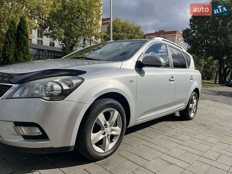Универсал Kia Ceed 2010 в Красилове