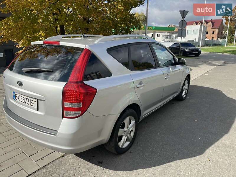 Универсал Kia Ceed 2010 в Красилове