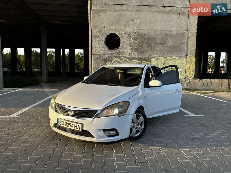 Kia Ceed 2011