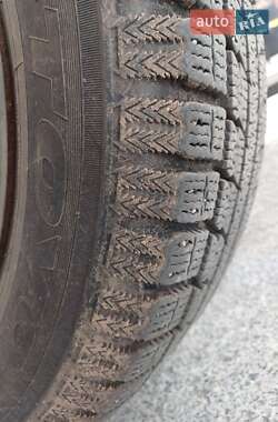 Хэтчбек Kia Ceed 2011 в 