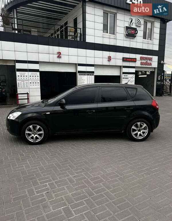 Хетчбек Kia Ceed 2007 в Києві фото 2 Хетчбек Kia Ceed 2007 в Києві