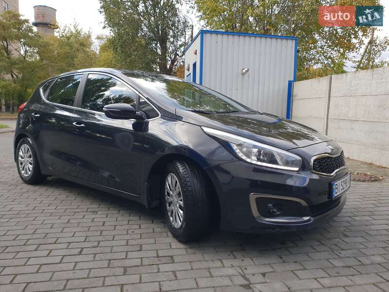 Хетчбек Kia Ceed 2016 в Горішніх Плавнях