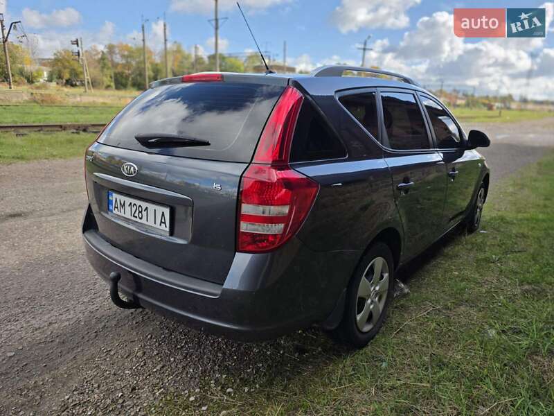 Универсал Kia Ceed 2008 в Житомире