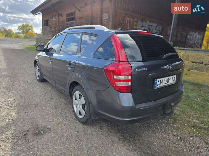 Универсал Kia Ceed 2008 в Житомире