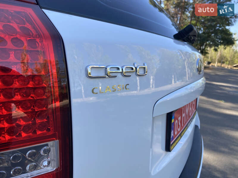 Универсал Kia Ceed 2009 в Николаеве