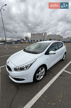 Хэтчбек Kia Ceed 2012 в Киеве