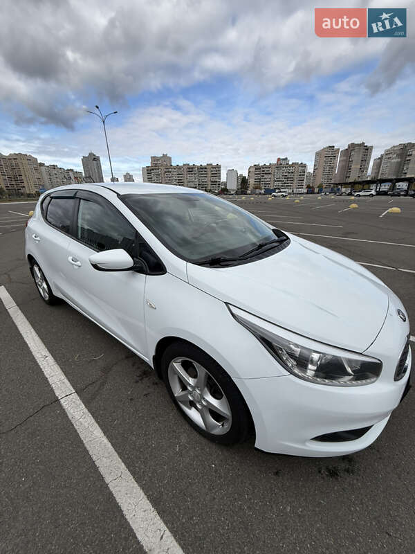 Хэтчбек Kia Ceed 2012 в Киеве фото 9 Хэтчбек Kia Ceed 2012 в Киеве