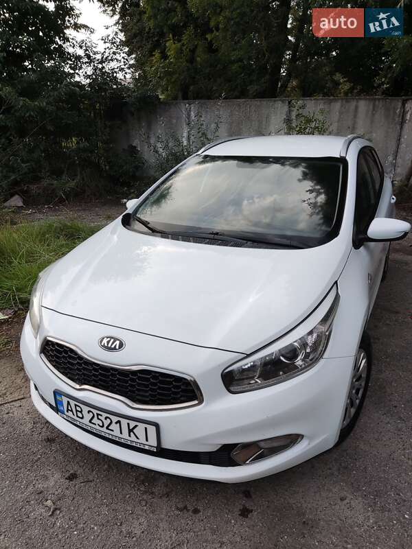 Универсал Kia Ceed 2015 в Львове
