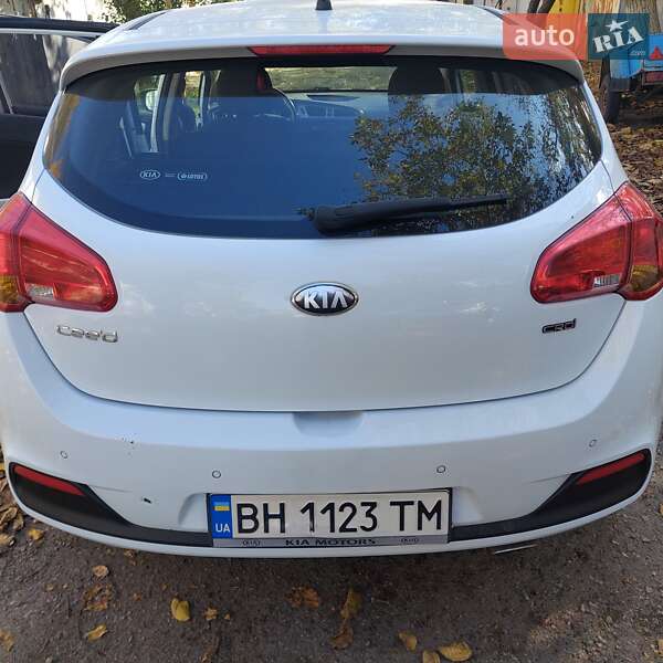Хэтчбек Kia Ceed 2012 в Одессе