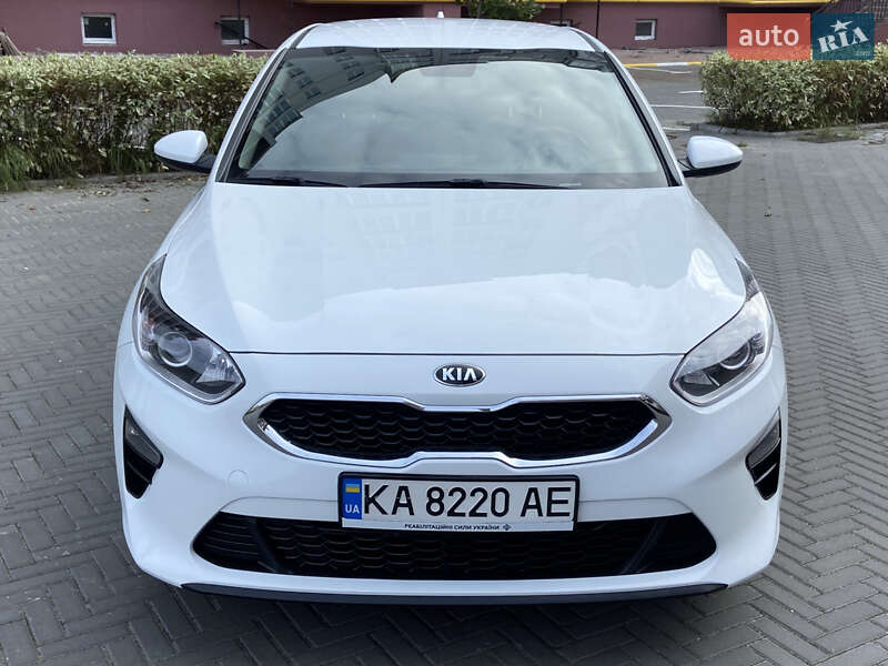 Хетчбек Kia Ceed 2019 в Києві фото 12 Хетчбек Kia Ceed 2019 в Києві