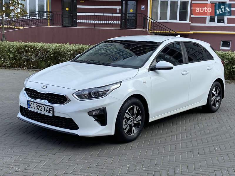Хетчбек Kia Ceed 2019 в Києві фото 17 Хетчбек Kia Ceed 2019 в Києві
