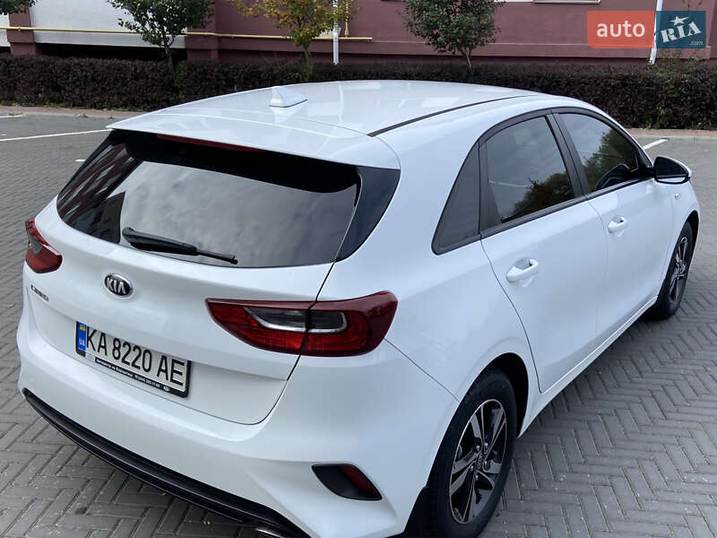 Хетчбек Kia Ceed 2019 в Києві фото 27 Хетчбек Kia Ceed 2019 в Києві