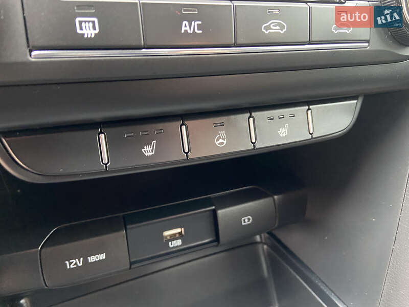 Хетчбек Kia Ceed 2019 в Києві фото 45 Хетчбек Kia Ceed 2019 в Києві