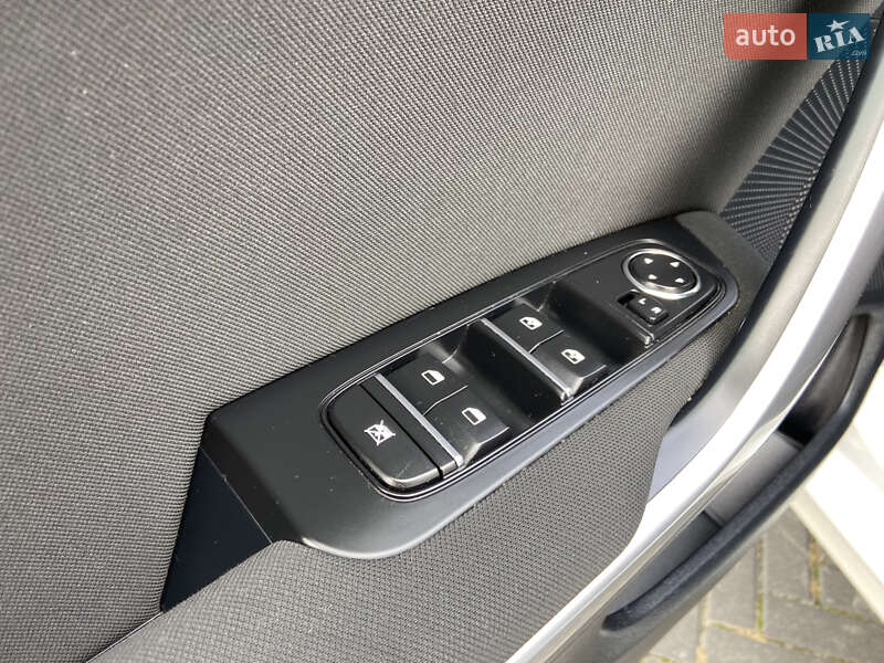 Хетчбек Kia Ceed 2019 в Києві фото 43 Хетчбек Kia Ceed 2019 в Києві