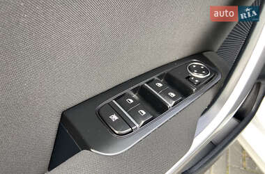 Хэтчбек Kia Ceed 2019 в 