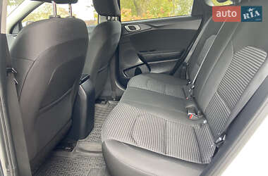 Хэтчбек Kia Ceed 2019 в 