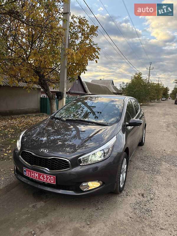 Хэтчбек Kia Ceed 2012 в Белгороде-Днестровском фото 11 Хэтчбек Kia Ceed 2012 в Белгороде-Днестровском
