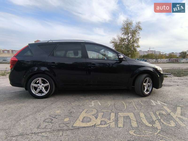 Універсал Kia Ceed 2012 в Запоріжжі
